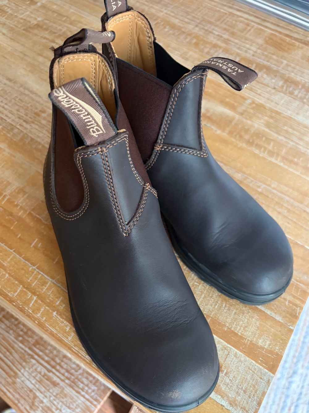 Blundstone - Classic Chelsea Boot (Women) Walnut Brown